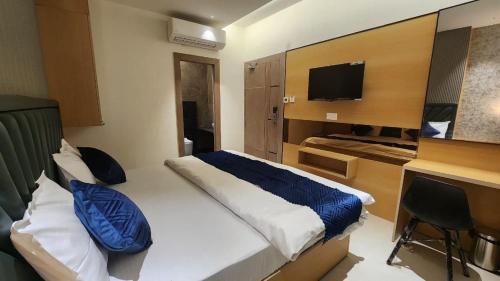 hotel somnath palace