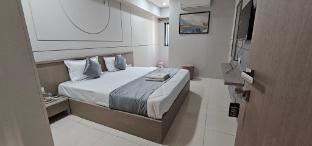 hotel the shivay