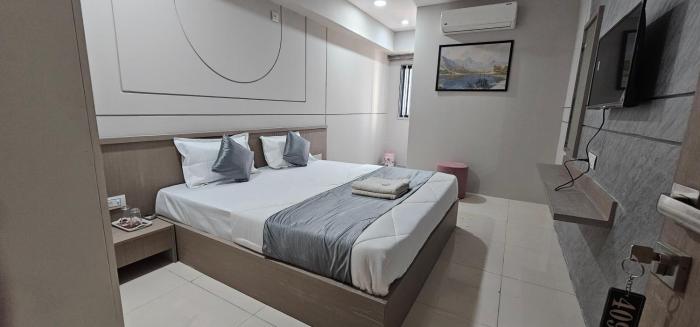 hotel the shivay