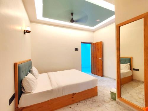 hotel satkar inn