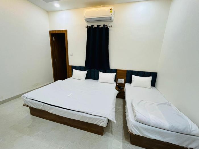hotel vinayak