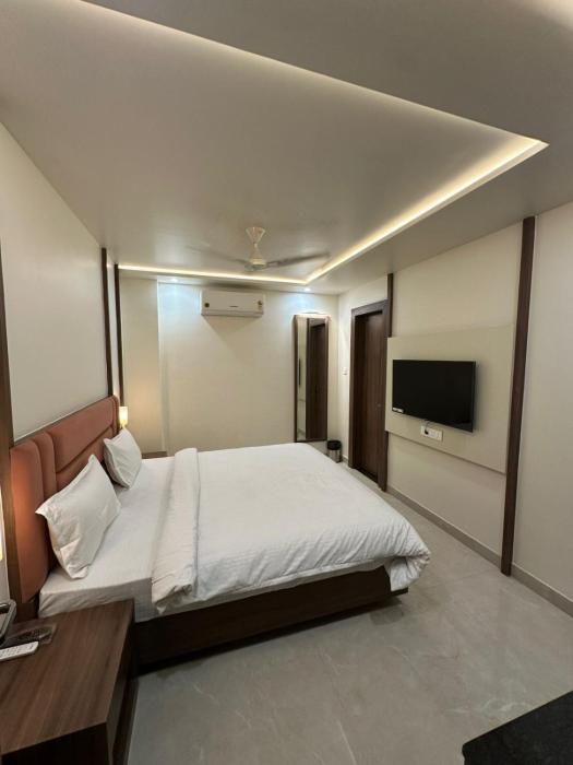 hotel sanidhyam bliss varanasi