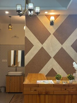 Hotel Himalayan Park,,3 star