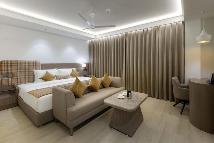 emerald luxe a boutique hotel