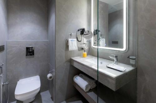 emerald luxe a boutique hotel
