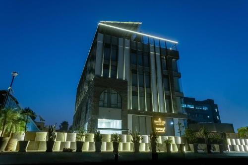 emerald luxe a boutique hotel