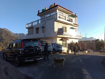 gopi homestay and restaurant jim corbett