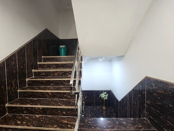 hotel the yuvaan bnb new delhi railway