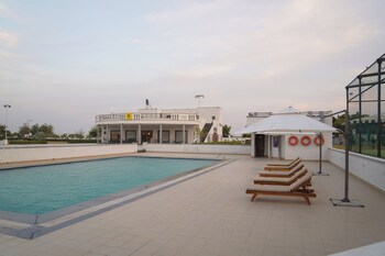 Kmr Hotels & Resorts,,3 star