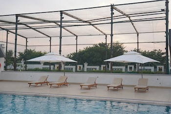 Kmr Hotels & Resorts,,3 star