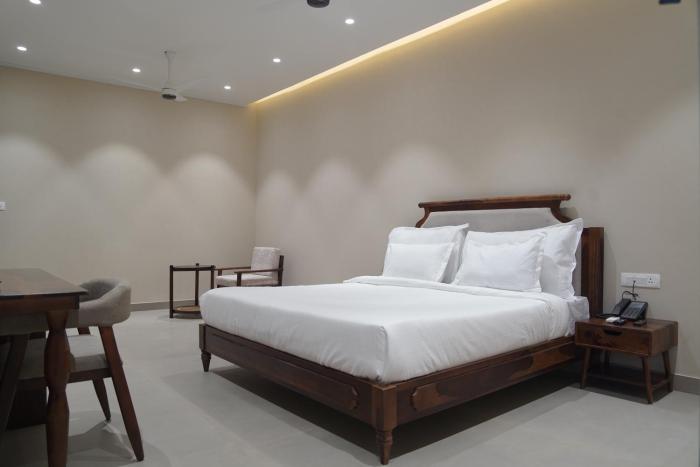 kmr hotels and resorts