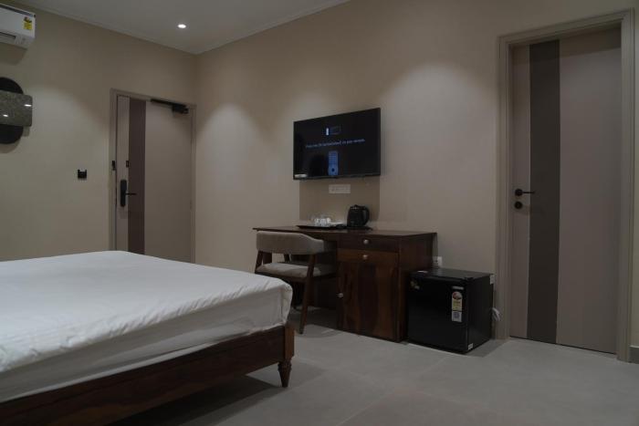 kmr hotels and resorts