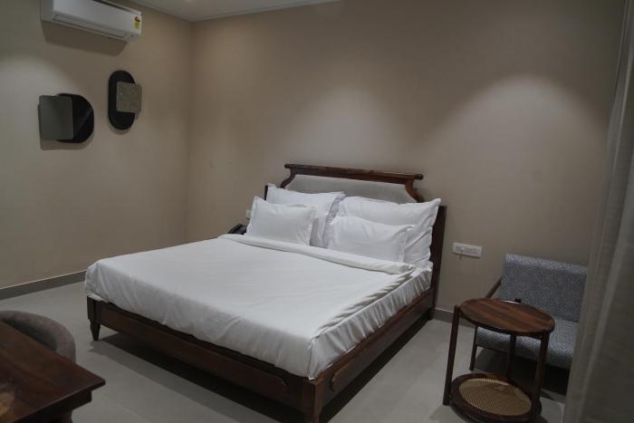 kmr hotels and resorts