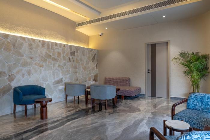 kmr hotels and resorts