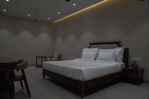 kmr hotels and resorts