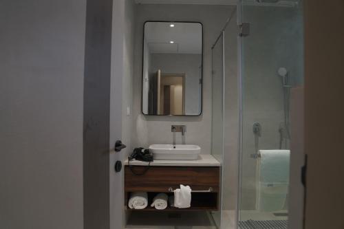 kmr hotels and resorts