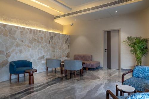 kmr hotels and resorts