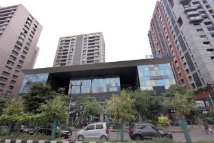 palm greens suites and banquet