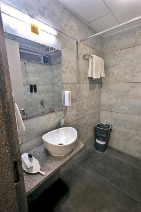 palm greens suites and banquet