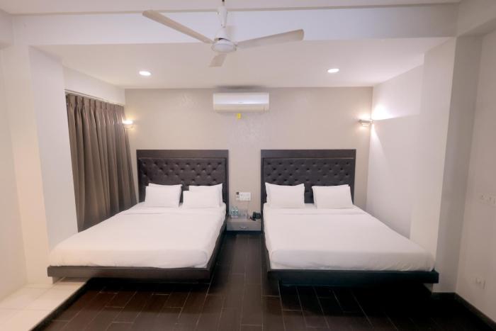 palm greens suites and banquet