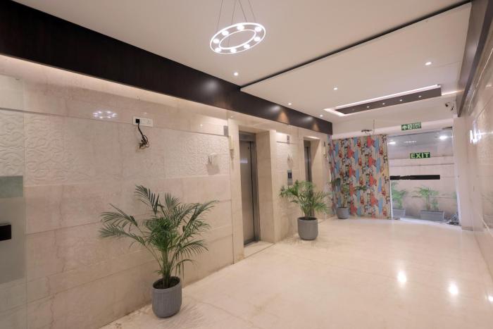 palm greens suites and banquet