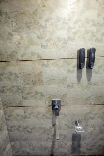 palm greens suites and banquet