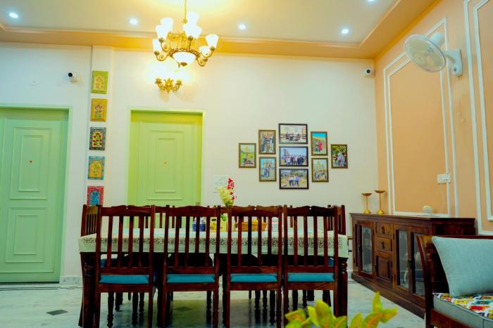 the gulmohar villa