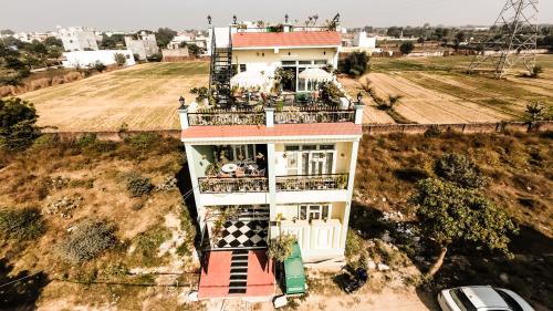 the gulmohar villa