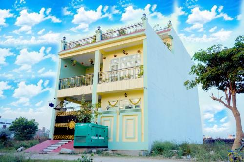 the gulmohar villa
