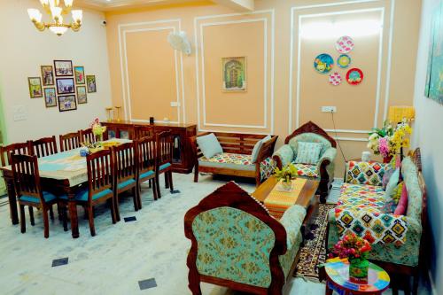 the gulmohar villa