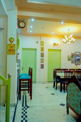 the gulmohar villa