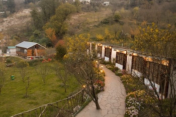 Snugbug Kasol,,3 star