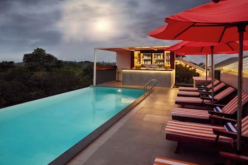 the passport hotel
