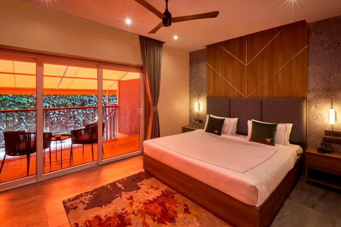the passport hotel