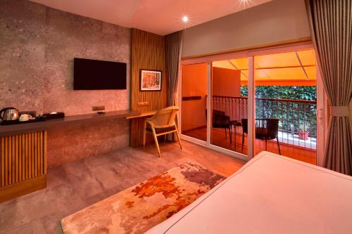 the passport hotel