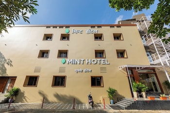 Hotel Mint,,2 star