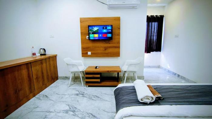 hotel rajputana and restaurant