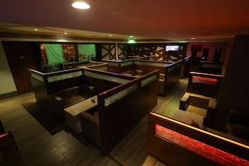 Breeze Palace,,2 star