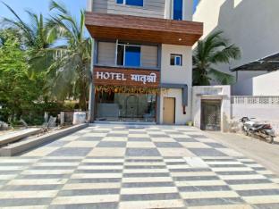 hotel matrushree near shree dwarkadhish temple