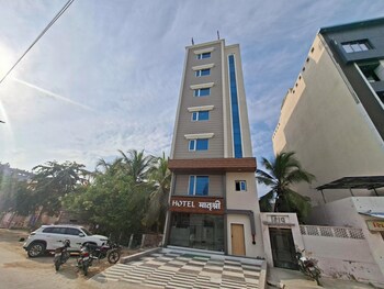 hotel matrushree near shree dwarkadhish temple