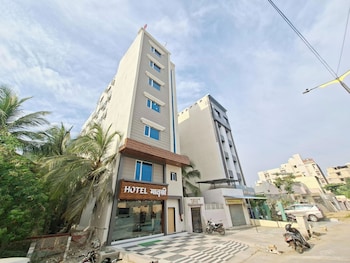 hotel matrushree near shree dwarkadhish temple