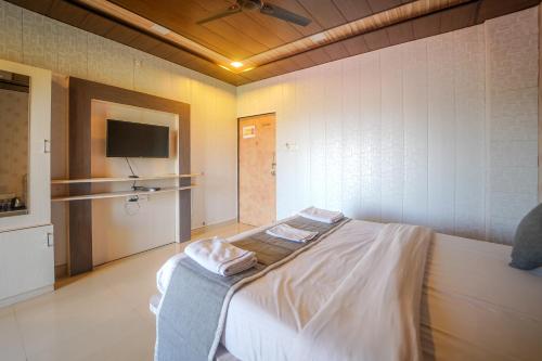 balaji excellency resort