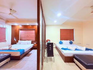 hotel park prime with swimming pool