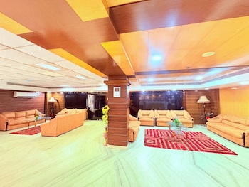 hotel park prime with swimming pool