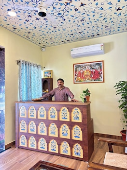 Virasat Haveli - A Heritage Boutique,,2 star