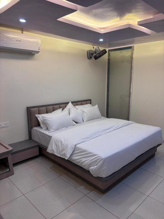 n r hotel