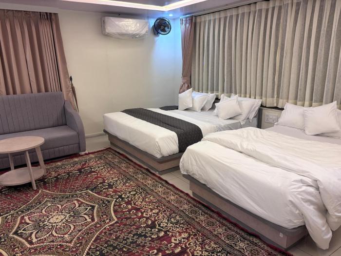 n r hotel