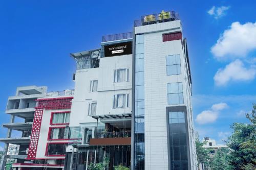 townhouse iim bangalore formerly hotel onyx