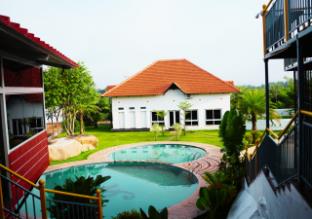 vanasiri resort by travent mug