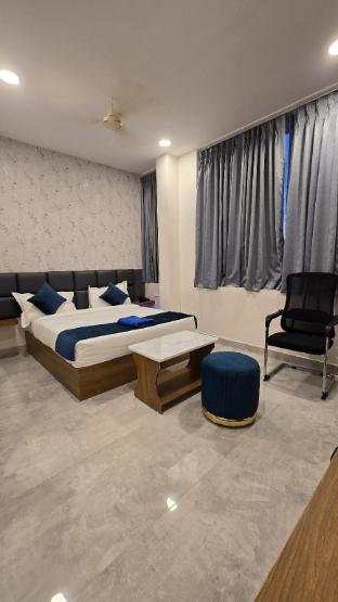 elite hotel karimnagar